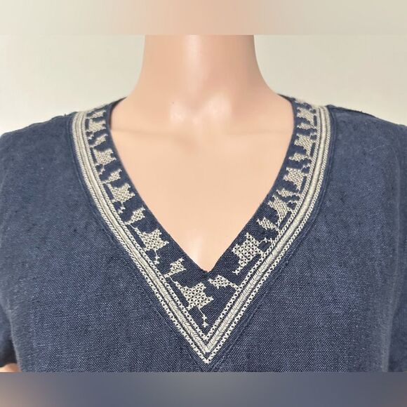 Garnet Hill Blue Linen Dress 10 Embroidered Neckline Short Sleeve Pockets 11 - Picture 4 of 8